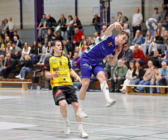 Dritter gegen Vierter | 30.04.2026 Handball Regionalliga 2025 2026 Männer HSG Bieberau/Modau - HSG Breckenheim/Wallau/Massenheim (32:29) v. li. Damjan Jajic 6 Bieberau # Dominik Krawczak 71 Breckenheim (Foto: Peter Henrich) - Realisiert mit Pictrs.com