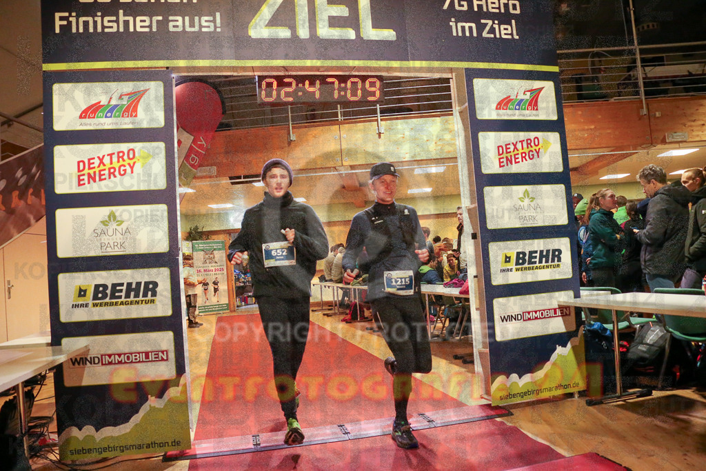 241208_1150_EX1_6685 | Sportfotografie im Rhein-Sieg Kreis, Köln, Bonn, NRW, Rheinland Pfalz, Hessen, etc. Unser Tätigkeitsfeld umfasst den Laufsport vom Volkslauf über den Marathon, Duathlon, Triathon bis zum Ultralauf wie Kölnpfad Ultra oder Schindertrail.