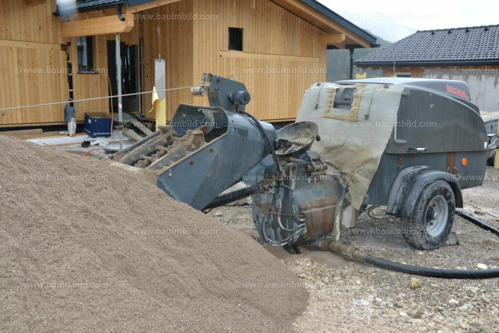 bib-lg19-fussbodenaufbau-0177 | Nach LV-Leistungsgruppen sortierte Detailfotos über den Bau eines Hauses. Alle Hausbau-Bilder direkt vom Urheber und Autor der Website Haus-Selber-Bauen.com