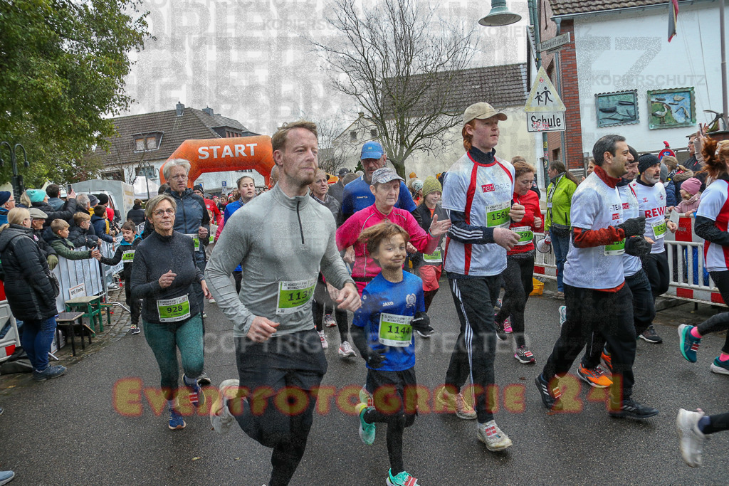 251130_1025_EX1_4963 | Sportfotografie im Rhein-Sieg Kreis, Köln, Bonn, NRW, Rheinland Pfalz, Hessen, etc. Unser Tätigkeitsfeld umfasst den Laufsport vom Volkslauf über den Marathon, Duathlon, Triathon bis zum Ultralauf wie Kölnpfad Ultra oder Schindertrail.