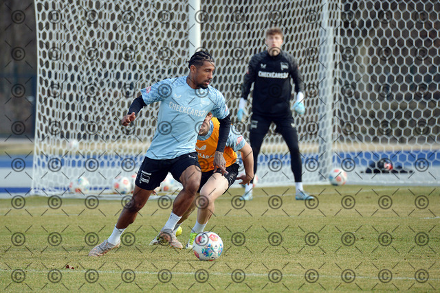 RGE_8390b | Hertha BSC, 2.Bundesliga, Herren, Training auf dem Hanns-Braun-Platz, Saison 2025/26, im Bild Jeremy Dudziak ( Hertha BSC ),  11.03. 2026, Fotograf: Ralf Gebhardt - Realisiert mit Pictrs.com