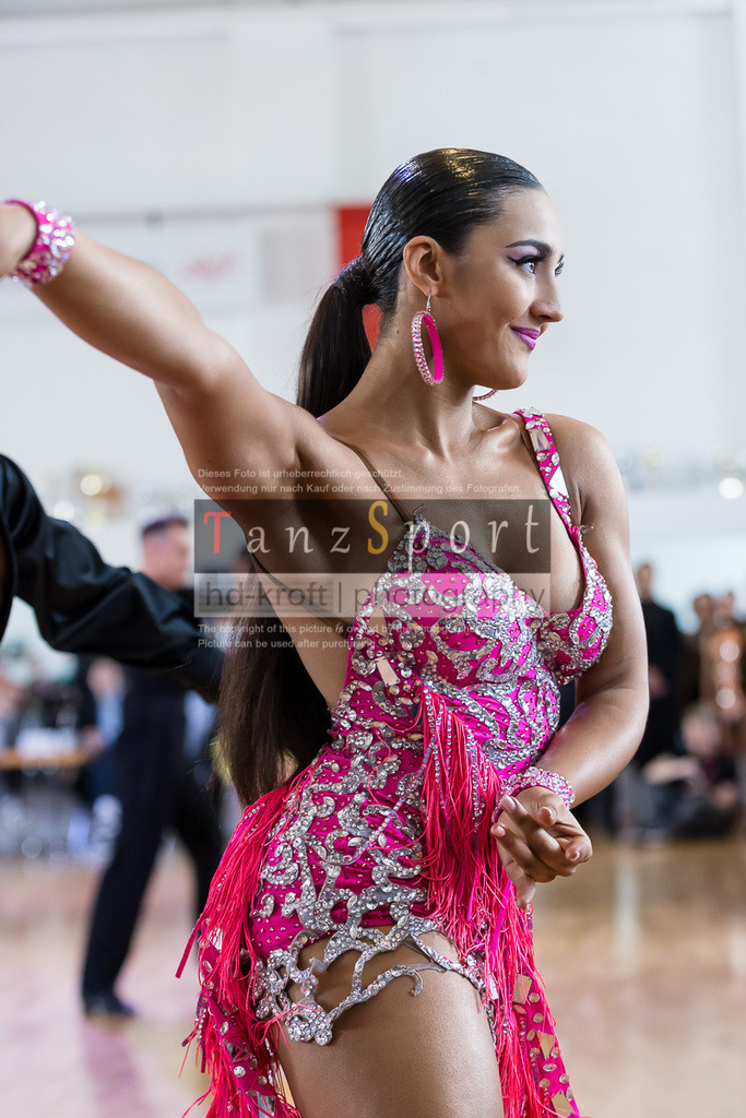 20240616_D-Cup-HGR-Latein_2826 | Tanzsportbilder, Standardtanz, Lateintanz, WDSF, DTV, LTVB, dancecomp, goc, hessen tanzt, blaues band der spree, walzer, tango, wiener walzer, slowfox, quickstepp, samba, rumba, cha-cha-cha, paso doble. jive, hd-kroft photography, turniertanzsport