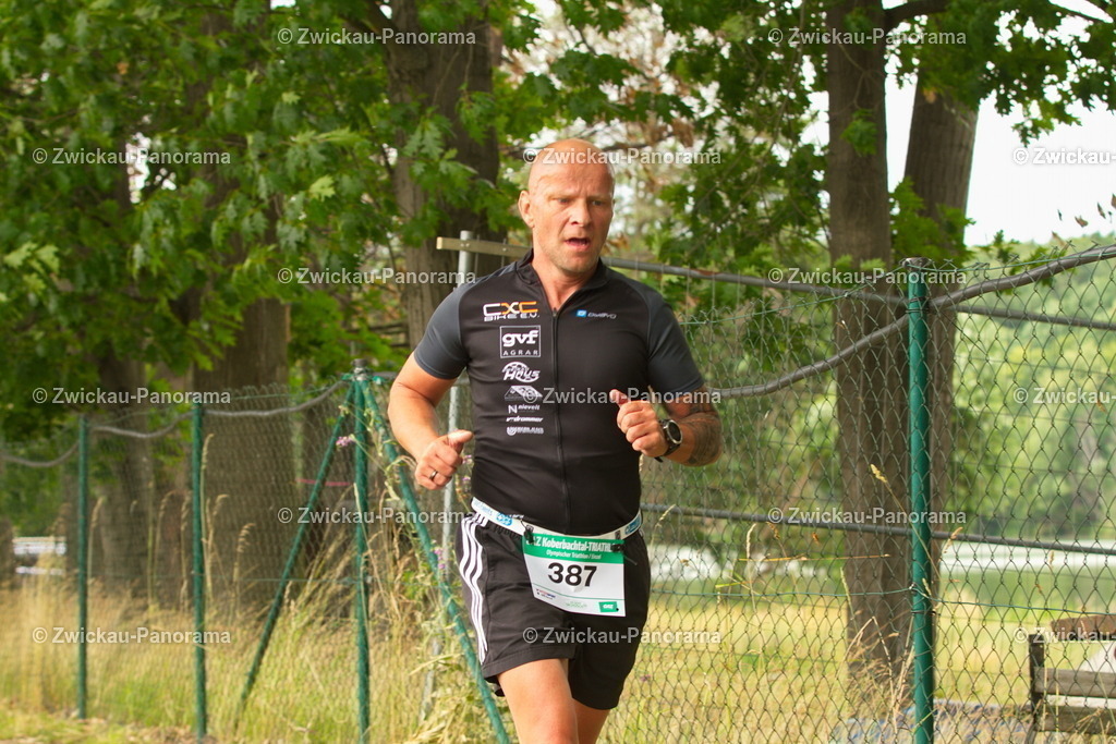 2023_0630_KoberTriathlon_Jeder0600 | Urban. Natur. Panorama. Luftbild. 
Der Bildershop für aufregende Perspektiven!
Für Deko, Wandbild und Kalender!
Wir bringen LED-Bilder zum Leuchten!
