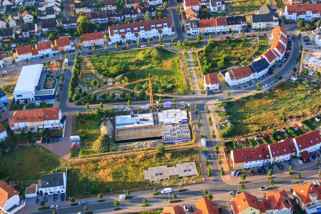 Luftbild: Einzkeimer Straße in Mutterstadt im Bundesland Rheinland-Pfalz in Deutschland. Foto: IMG_69533.jpg vom 04.07.2014 durch Werner Riehm/FLY-FOTO.de