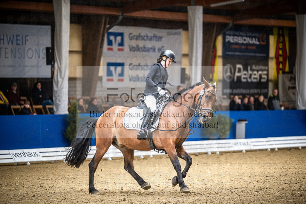 DOS_0264 | Entdecke hochwertige Reitturnierfotos von Foto Oger. Professionell, emotional und authentisch – jetzt Lieblingsmomente im Shop bestellen.Deutschlandweite Turnierfotografie. - Realisiert mit Pictrs.com