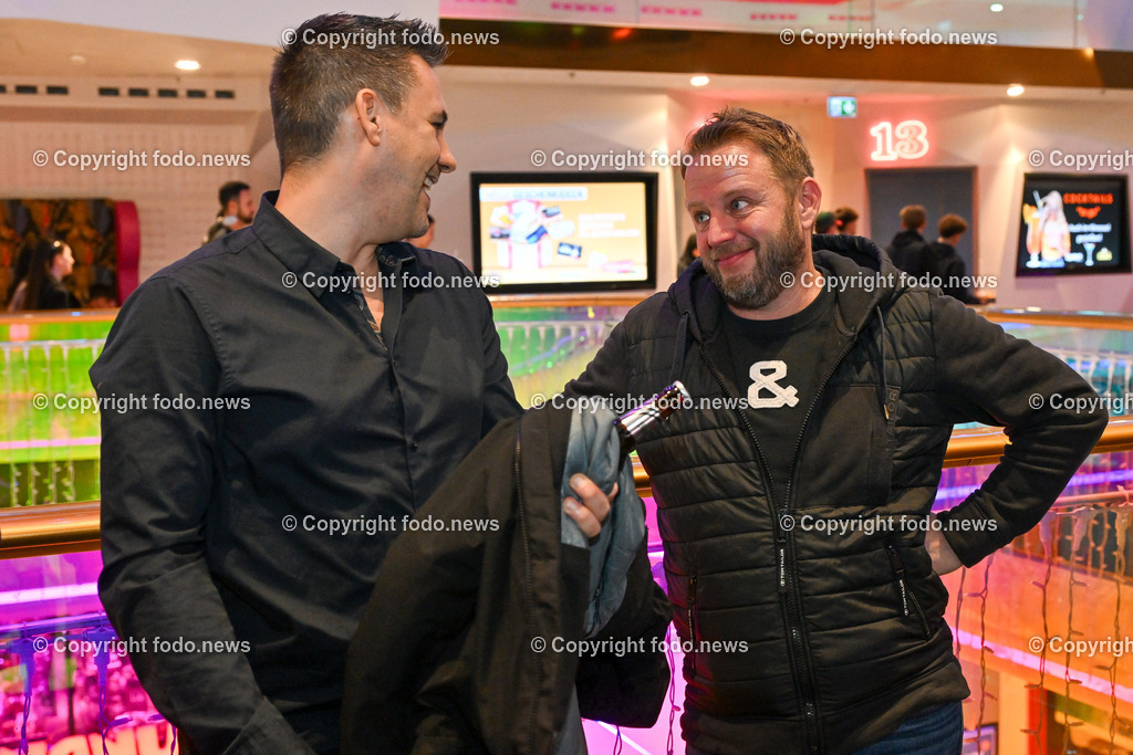 Lassts mas sche griassn_ 2 Tagesbart_ 31.10.2024-118 | bilder, linz, oberösterreich, österreich, europa, photo, foto, tiere, hunde, landwirtschaft, landschaft, politik, wirtschaft, wissenschaft, industrie, verkehr, medizin, society, fodo.news