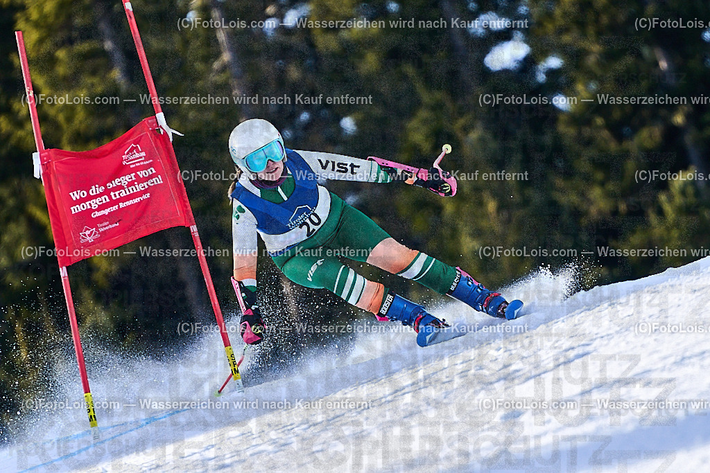 _ALP1169_FIS-Masters-GS-I_Glungezer_Dent-Neville Carolyn | FIS-MASTERS-WorldCup am Glungezer, GiantSlalom-I, Sa 17. Jänner 2026.