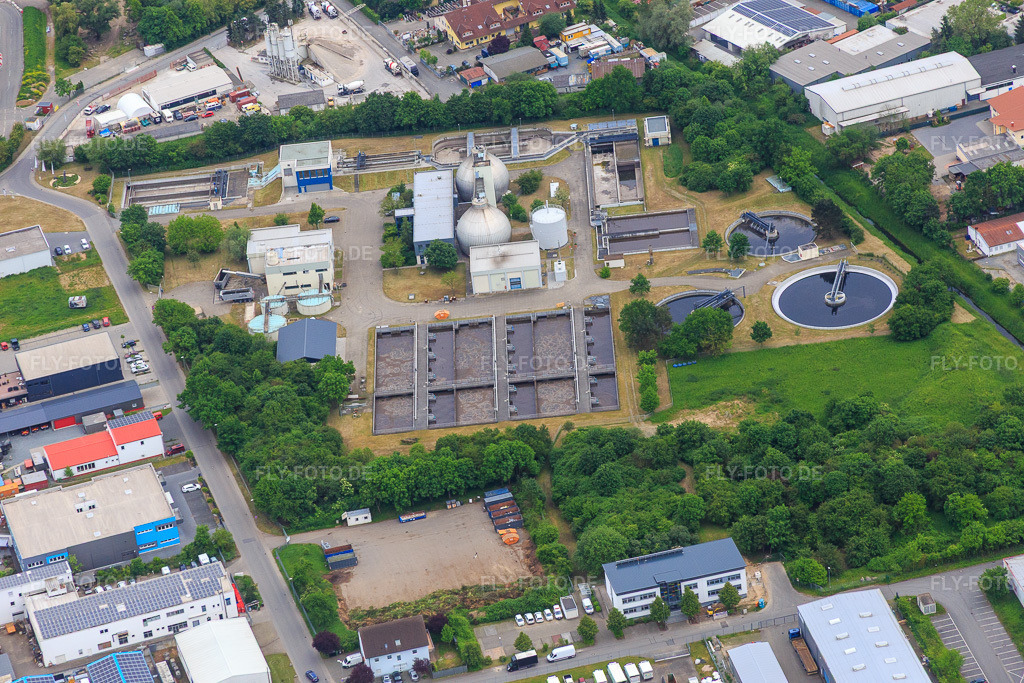 Luftbild: Kläranlage und ZAKB - Wertstoffhof Bensheim in Bensheim im Bundesland Hessen in Deutschland. Foto: IMG_088976.jpg vom 20.05.2016 durch Werner Riehm/FLY-FOTO.deZAKB - Zweckverband Abfallwirtschaft Kreis Bergstraße: Ihr Entsorger