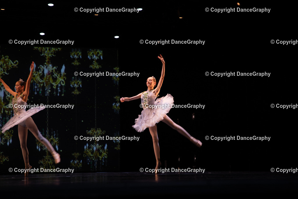 GPHY5827 | DanceGraphy - Realisiert mit Pictrs.com