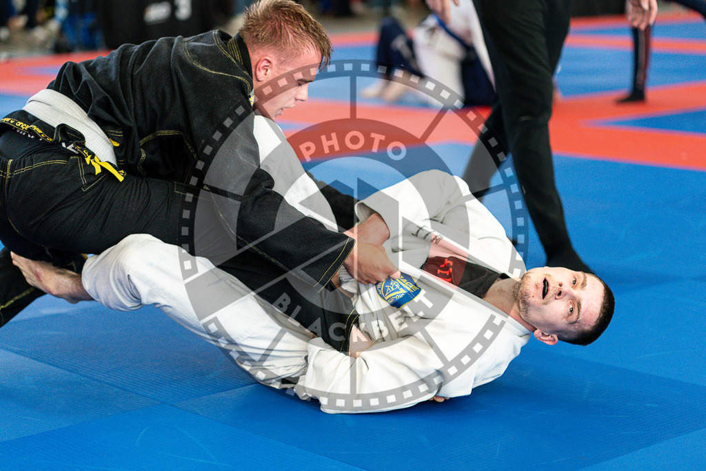 20250510PBB1077 | Athletes compete during the JJLG Berlin Open Jiu-Jitsu Championship on May 10, 2025 in Berlin, Germany. © Chiara Dazi / photoblackbelt