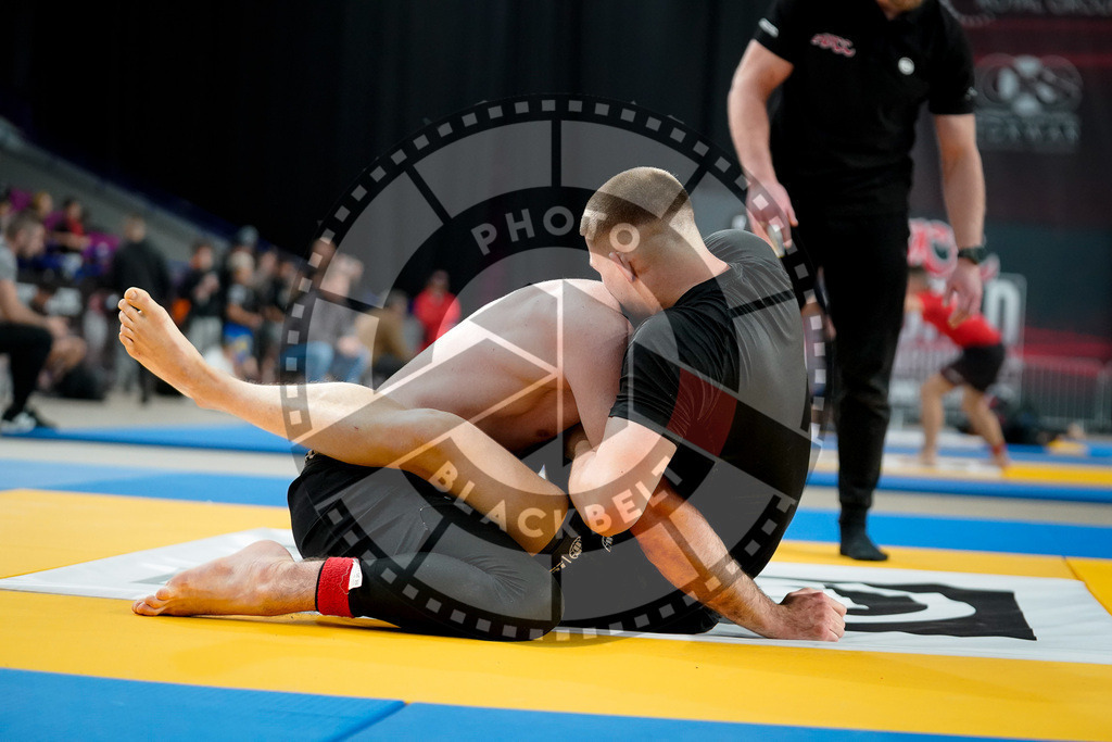 20250518PBB1333 | Athletes compete during the second day of the ADCC Amateur World Championship on May 18, 2025 in Warsaw, Poland. © Chiara Dazi / photoblackbelt