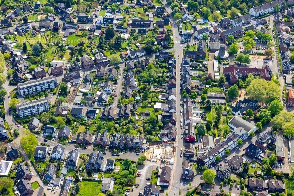 Luftbilder Meerbusch-1893 | Luftaufnahme Wohngebiet - Mischbebauung der Mehr- und Einfamilienhaussiedlung in Lank-Latum - Realisiert mit Pictrs.com