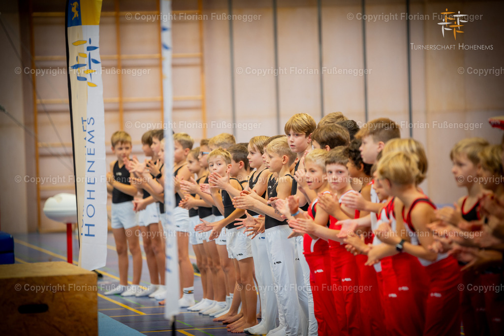 Promo-432 | "Fussifoto.com – Ihr Ansprechpartner für hochwertige Fotografie! Entdecken Sie kreative Bilder und professionelle Dienstleistungen. Kontaktieren Sie uns für Ihre Projekte!"