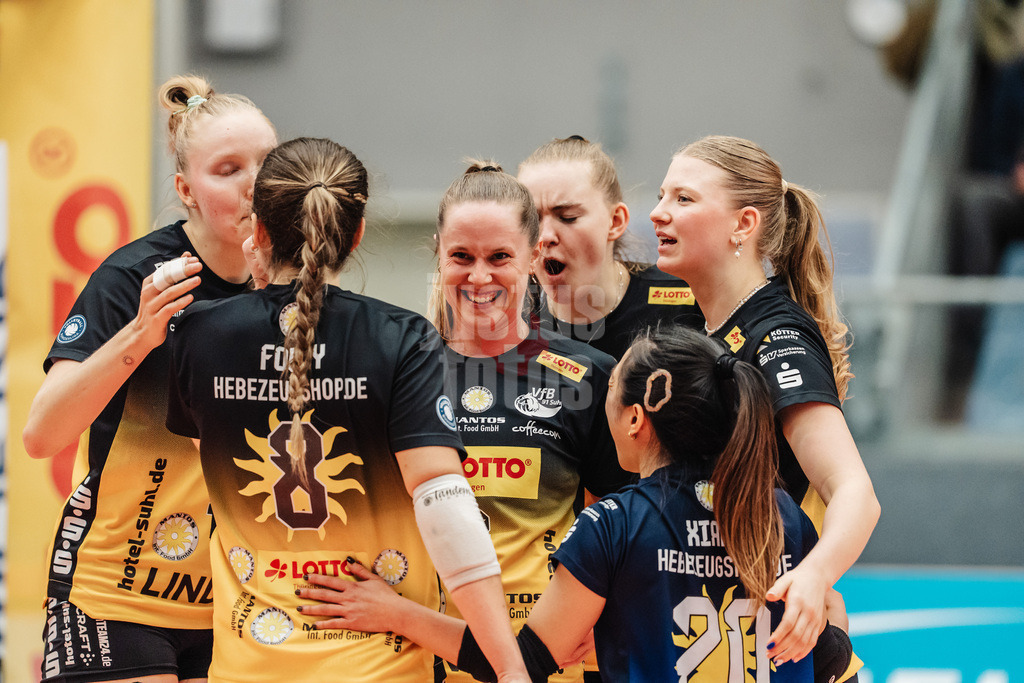 Volleyball | Frauen | Saison 2025/2026 | Volleyball Bundesliga | ETV Hamburger Volksbank Volleys vs. VfB Suhl LOTTO Thüringen | 07.03.2026 | Suhl jueblt, in der Mitte Lara Nagels (#3, VfB Suhl LOTTO Thüringen)