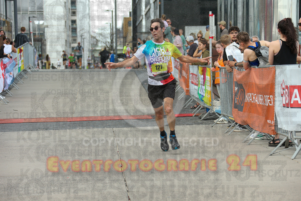 250920_1517_EX1_8782 | Sportfotografie im Rhein-Sieg Kreis, Köln, Bonn, NRW, Rheinland Pfalz, Hessen, etc. Unser Tätigkeitsfeld umfasst den Laufsport vom Volkslauf über den Marathon, Duathlon, Triathon bis zum Ultralauf wie Kölnpfad Ultra oder Schindertrail.