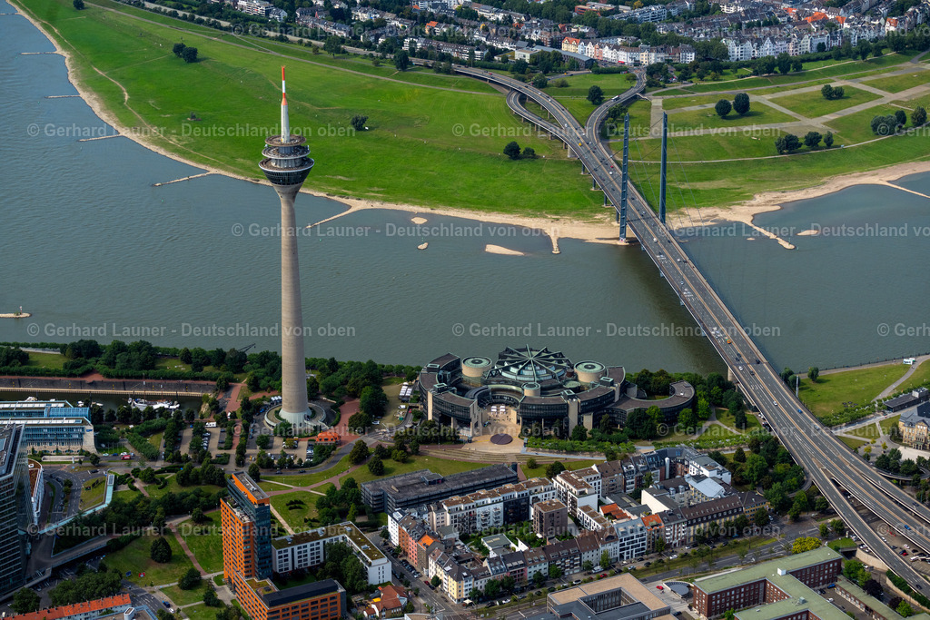 4049358 | Rheinturm, Düsseldorf