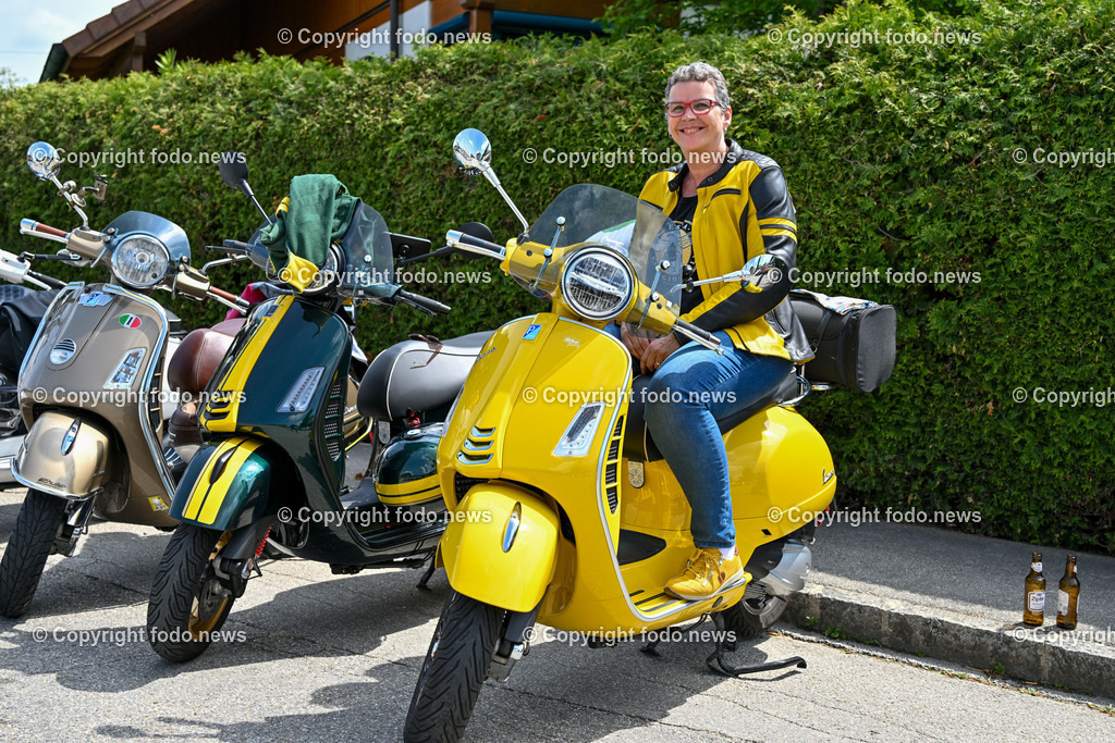 Lets Vespa togehter_ Neuhofen_ 05.05.2024-103 | 05.05.2024, Neuhofen, Kremsmuenster, AUT, Lets Vespa togehter 2024, Vespatreffen, im Bild Teilnehmer Vespatreffen, Motorsport Stadler