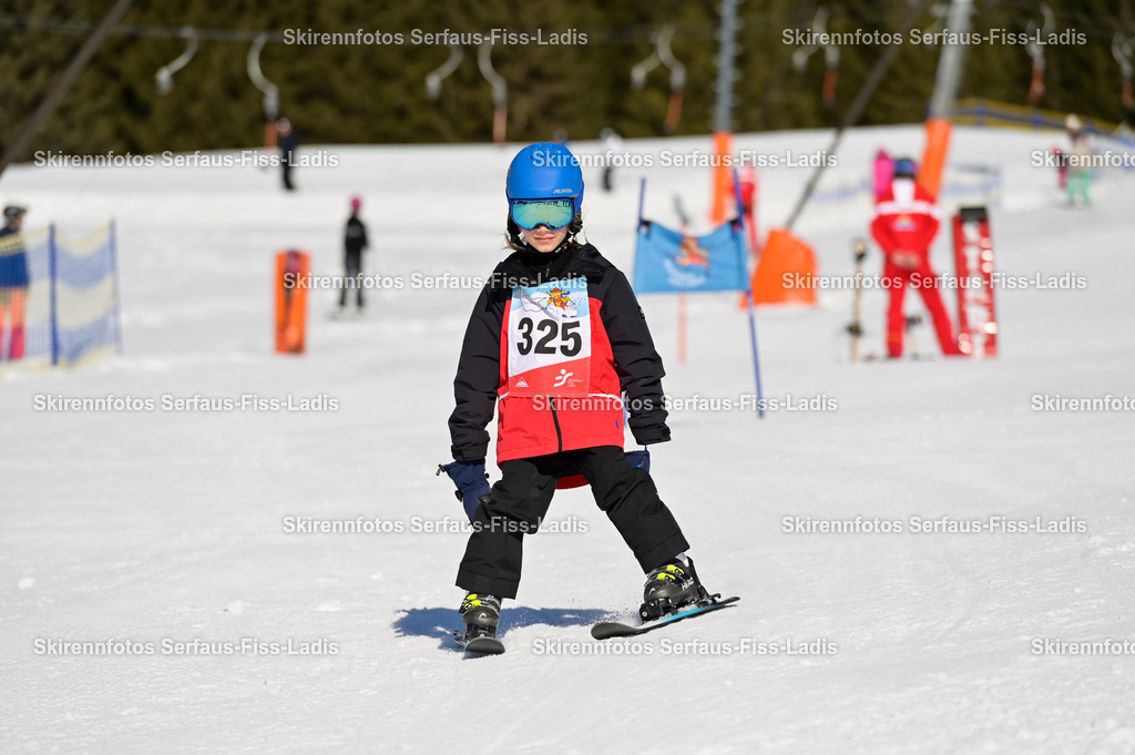 SRF_27.02.2026_092 | Skirennfotos,Serfaus,Fiss,Ladis,Kinderskirennen,Winter,Tirol,Oberland,skirace,SFL,feelfree,weil wir's genießen,ski,Ski,skifahren,Sonnenplateau, - Realisiert mit Pictrs.com