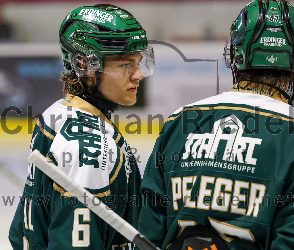 2025-09-12_123_TSV_Erding_gegen_EV_Landshut | Erding, Deutschland, 12.09.2025:Eishockey, Oberliga Süd 2025 / 2026, Testspiel, TSV Erding gegen EV Landshut, Endergebnis: 4:6Maximilian Oswald (Erding Gladiators, #6)Foto: Christian Riedel / fotografie-riedel.net
