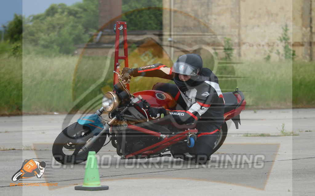 IMG_2572 | gh-motorradtraining-foto.de - Realisiert mit Pictrs.com