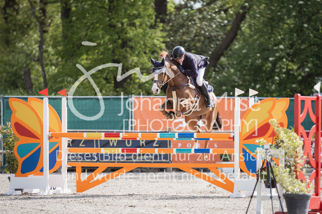 230516_Mühlen_05SprPf-L-506 | Deine schönsten Turniermomente als professionelle Fotos! Entdecke hochwertige Pferdesport-Fotografie im Online-Shop. Jetzt Fotos finden & bestellen!
