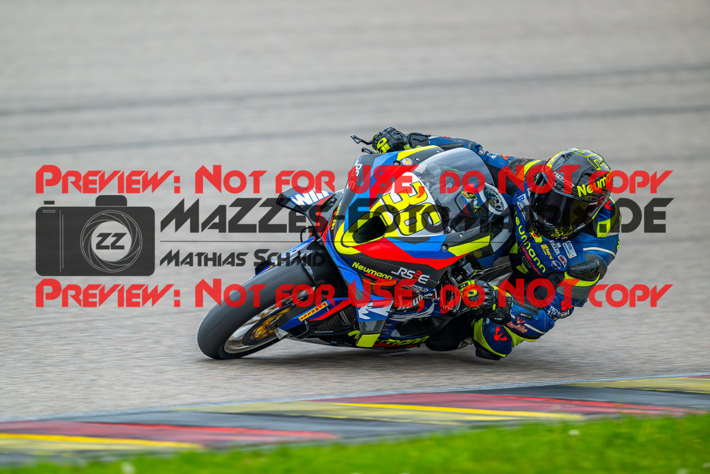 MaZZes_FotoMatrix_240504_6007705_3734 | STK1000