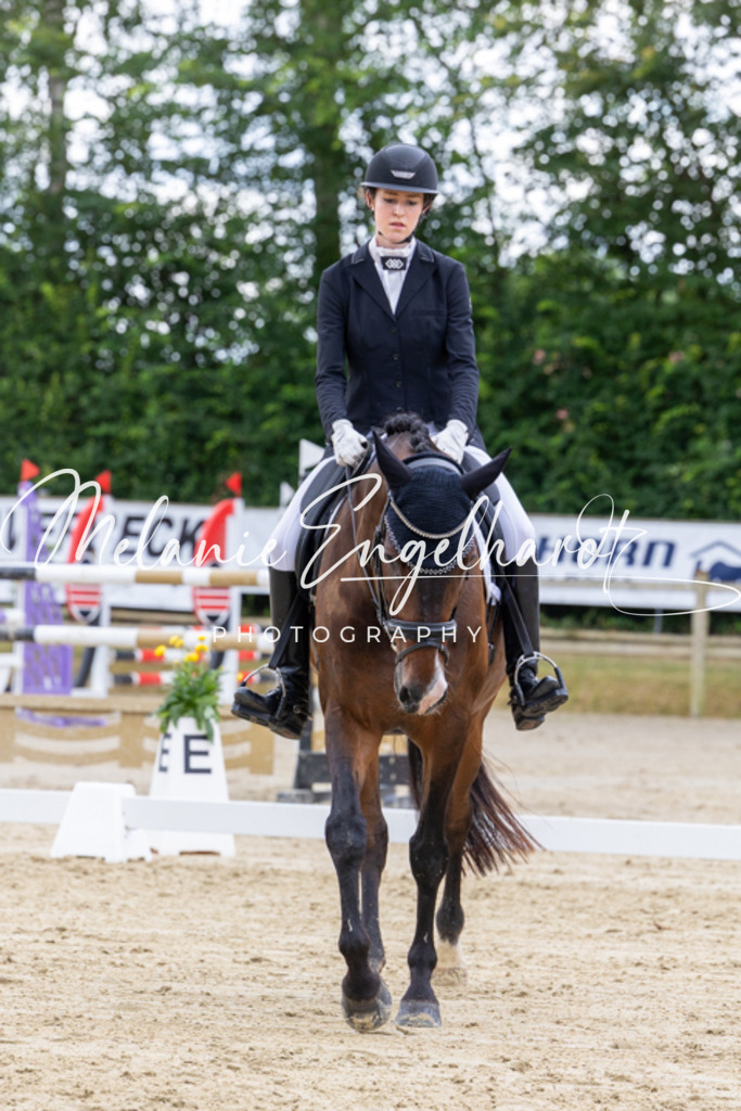 7I8A3990 | melanie-engelhardt-photography - Realisiert mit Pictrs.com