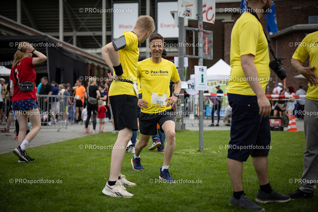 Stadionlauf Köln, 26.05.2024 | Impressionen von Stadionlauf Köln am 26.05.2024 rund um das RheinEnergie-Stadion in Koeln-Müngersdorf.