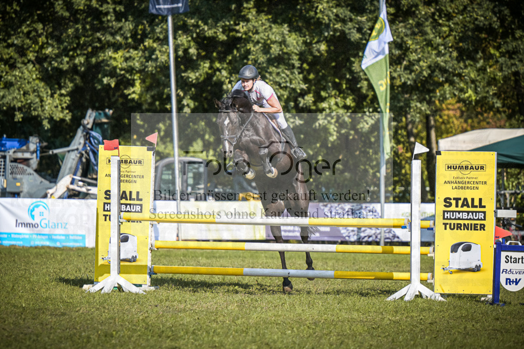 DOS_1207 | Entdecke hochwertige Reitturnierfotos von Foto Oger. Professionell, emotional und authentisch – jetzt Lieblingsmomente im Shop bestellen.Deutschlandweite Turnierfotografie. - Realisiert mit Pictrs.com