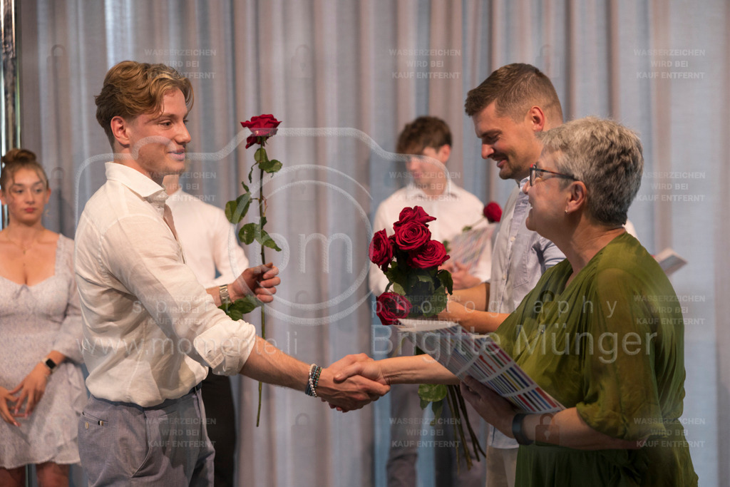 FeusiDiplomfeier_R6OO3072 | Brigitte Münger / bmsportphotography - Realisiert mit Pictrs.com