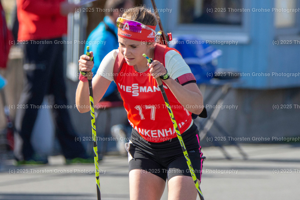 Deutsche Meisterschaften Biathlon 2018 | Deutsche Meisterschaften Biathlon 2018, Massenstart Frauen am 15.09.2018 in der DKB SKI ARENA in Oberhof, (Deutschland)

Bild: Marina Sauter vom DAV Ulm / Zoll (17) - Realisiert mit Pictrs.com