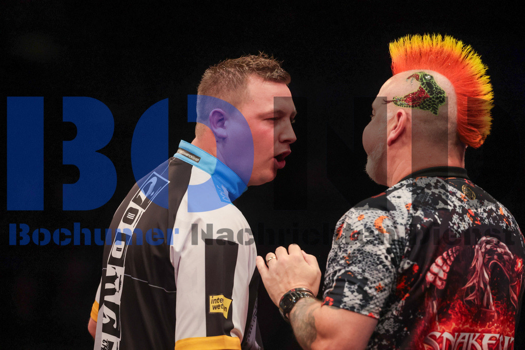  29.10.2023 - 
 | Sebastian Sendlak / Bochumer Nachrichtendienst (BOND) - PDC European Darts Championship: Viertelfinale {Persons shown} - Realisiert mit Pictrs.com