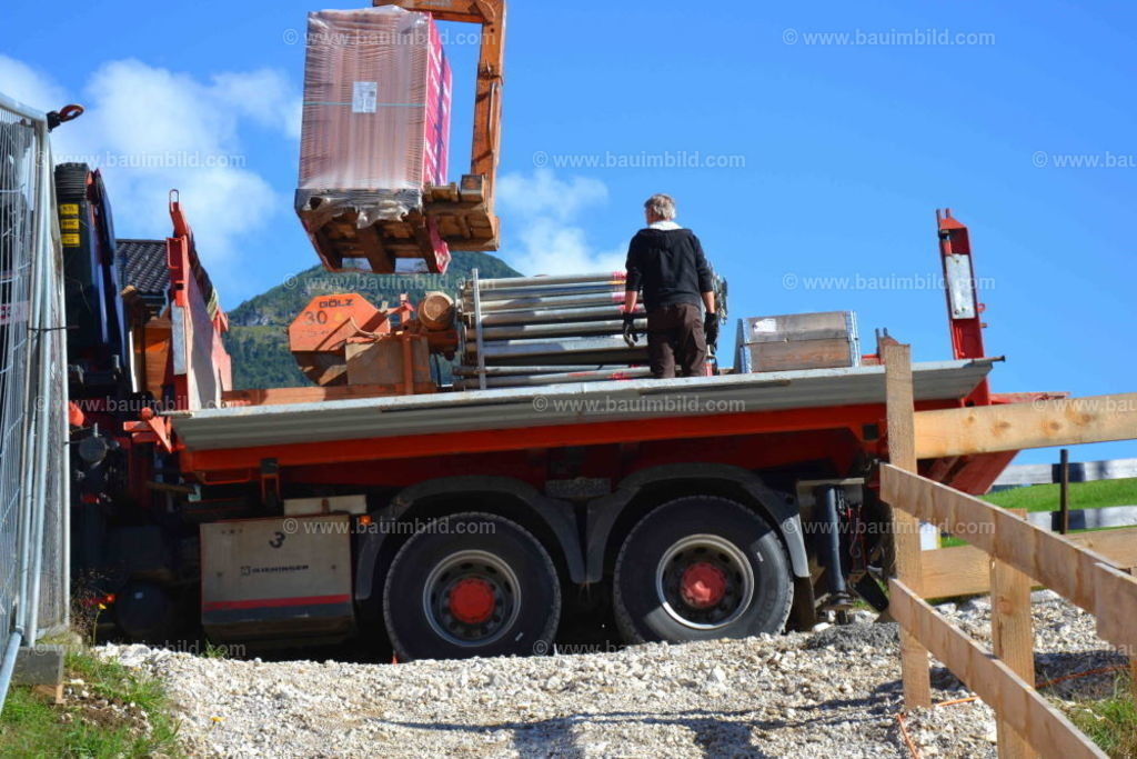 bib-lg01-baustelleneinrichtung-0087 | Nach LV-Leistungsgruppen sortierte Detailfotos über den Bau eines Hauses. Alle Hausbau-Bilder direkt vom Urheber und Autor der Website Haus-Selber-Bauen.com