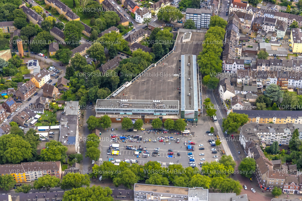 Duisburg240704521-West | Luftbild, Duisburg-West, Marktforum Einkaufszentrum mit Parkdeck, Markt Hochemmerich, Hochemmerich, Duisburg, Ruhrgebiet, Nordrhein-Westfalen, Deutschland