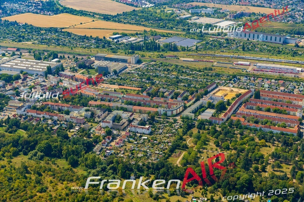 Luftbild Vs Google Maps  Fermersleben  Magdeburg -Das Luftbild wurde 2025 vom UL-Flugzeug heraus erstellt ( keine Drohnenluftbilder ) - Hochauflösende Luftaufnahme -Nicht vergleichbar mit Google Maps oder Satelittenbilder- Die Geschenkidee !Mit Lizenz und Bildrechte bestellbar