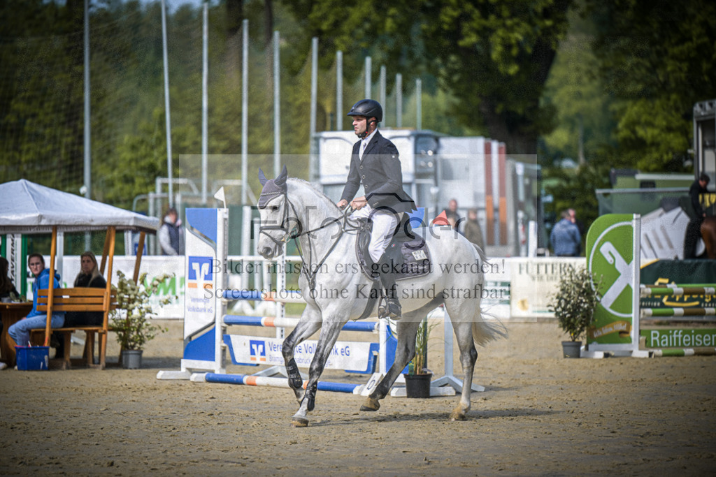 DOS_6254 | Entdecke hochwertige Reitturnierfotos von Foto Oger. Professionell, emotional und authentisch – jetzt Lieblingsmomente im Shop bestellen.Deutschlandweite Turnierfotografie. - Realisiert mit Pictrs.com