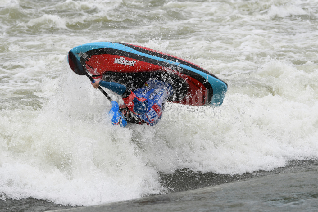 ICF CANOE FREESTYLE WORLD CUP 1 / PLATTLING | 2024 ICF CANOE FREESTYLE WORLD CUP 1 / PLATTLINGMen's Kayak Surface Final Tom DOLLE (France) #53 - Realisiert mit Pictrs.com