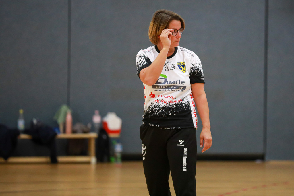 HcTvRhedeII_SvNeukirchen_150924_014 | Bildergalerie von Sport-Ereignissen aber auch von weiteren spannenden Dingen - nicht nur vom Niederrhein. In Anlehnung an den bekannten Spruch von Hanns Dieter Hüsch heißt das Motto: "Niederrhein ist überall".  - Realisiert mit Pictrs.com