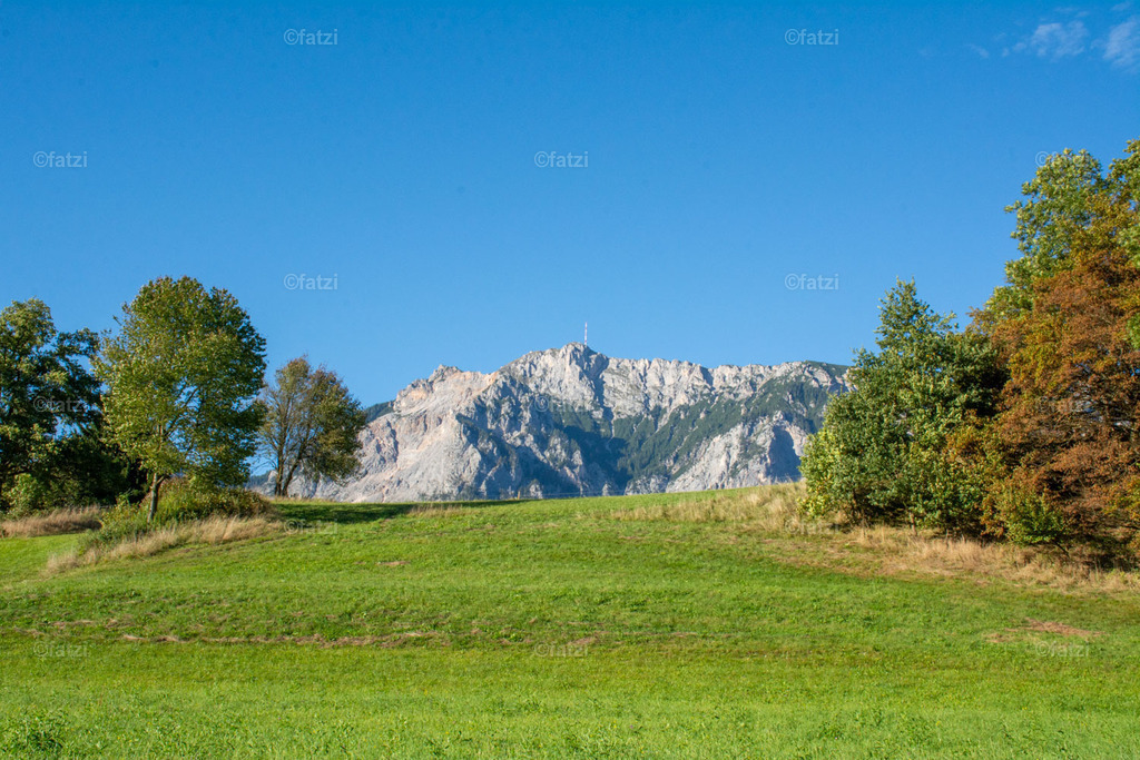 Dobr Panorama 2025 (Hohenthurn)_170034__fatzi | Fatzi Bilder-Archiv! 
Die Bilder sind für private Nutzung lizenzfrei. Die kommerzielle Nutzung ist möglich und erwünscht, jedoch bitte ich um vorherige Kontaktaufnahme per E-Mail (info@fatzi.at) oder unter +43 650 7828269 - Realisiert mit Pictrs.com