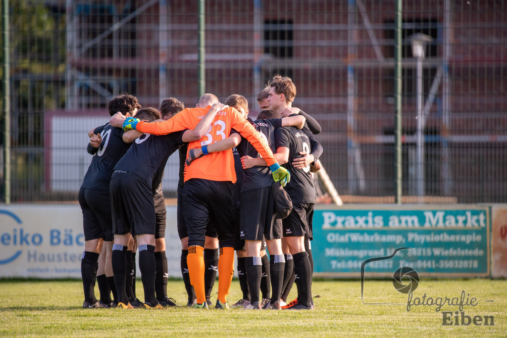 TV Metjendorf-SVE Wiefelstede | Kreisliga Herren;TV Metjendorf (rot)-SVE Wiefelstede (schwarz) am 08.08.2023; in Metjendorf (Sportanlage Metjendorf), Photo: Philip Eiben 2023 - Realisiert mit Pictrs.com