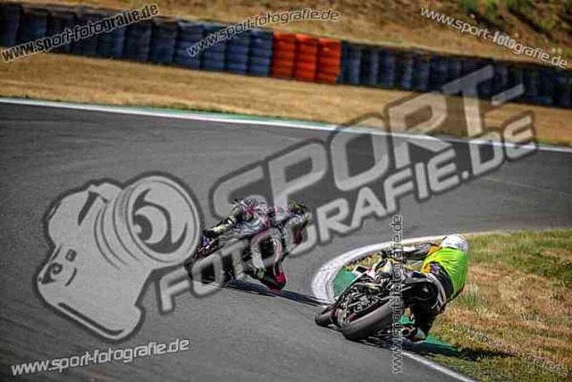 pubi6427 | Professionelle Fotos von Sportveranstaltungen, aber auch Hochzeiten und anderen Events. - Realisiert mit Pictrs.com