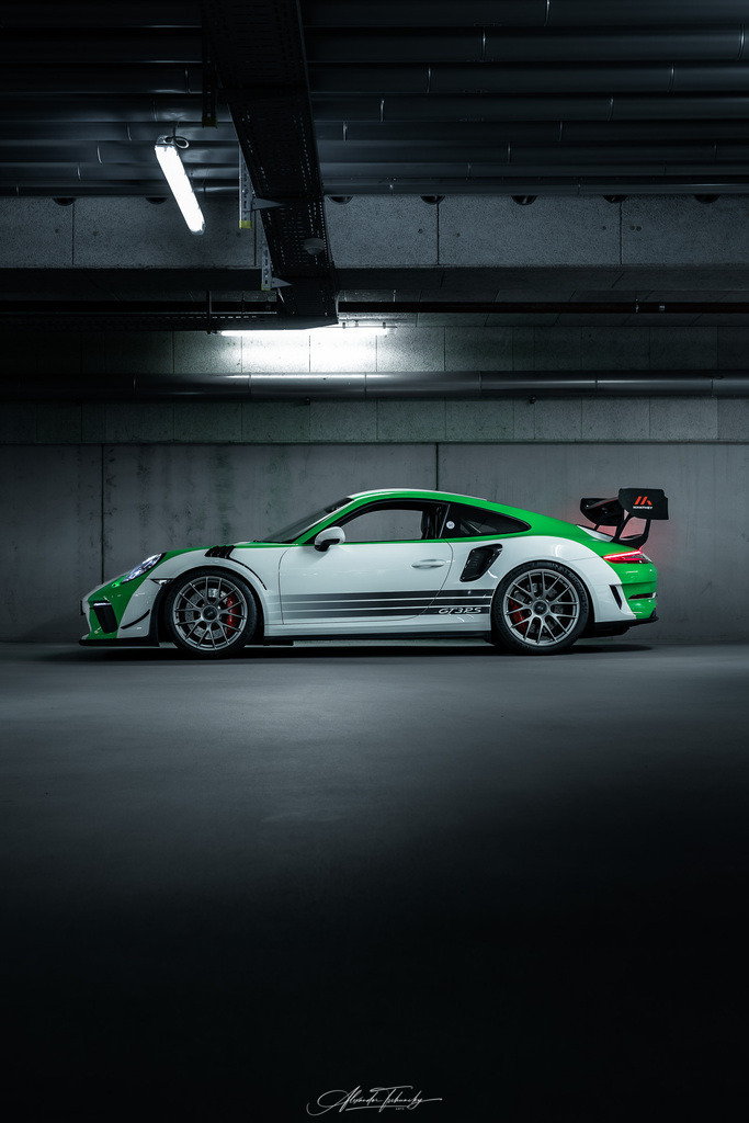 R6AT0266 _Alexander Tschuncky | Entdecken Sie die faszinierende Welt von Alexander Tschuncky Arts: Kreative Fotografie, atemberaubende Automobilkunst und hochwertiger Bilderdruck. Lassen Sie sich inspirieren! - Realisiert mit Pictrs.com