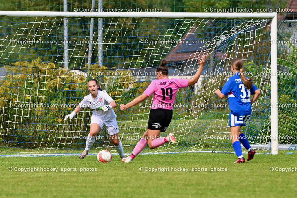 Carinthians Hornets vs. GAK 1902 Frauen | #31 Sarah Haller GAK, #19 Jana Christina Lemberger Carinthians Hornets, #33 Lena Maria Trummer GAK, Carinthians Hornets vs. GAK 1902 Frauen, Carinthians Hornets vs. GAK 1902 Frauen am 01.09.2024 in Sachsenburg (Sportplatz Sachsenburg), Austria, (Photo by Bernd Stefan)