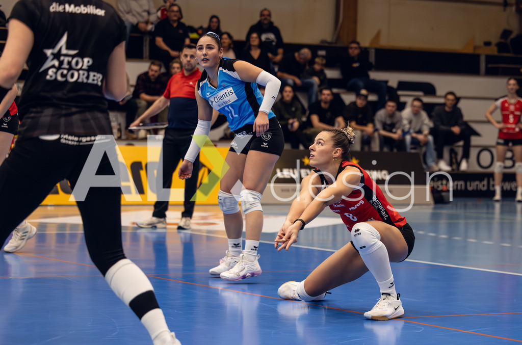 Volleyball I Frauen I Saison 2025-2026 I Volleyball NLA | Women I Round 14 I VC Kanti Schaffhausen - NLZ Volleyball Academy Zürich I 16.01.2026 | VC Kanti Schaffhausen - 8 Lina-Marie Lieb (DE) – Aussen - Realisiert mit Pictrs.com