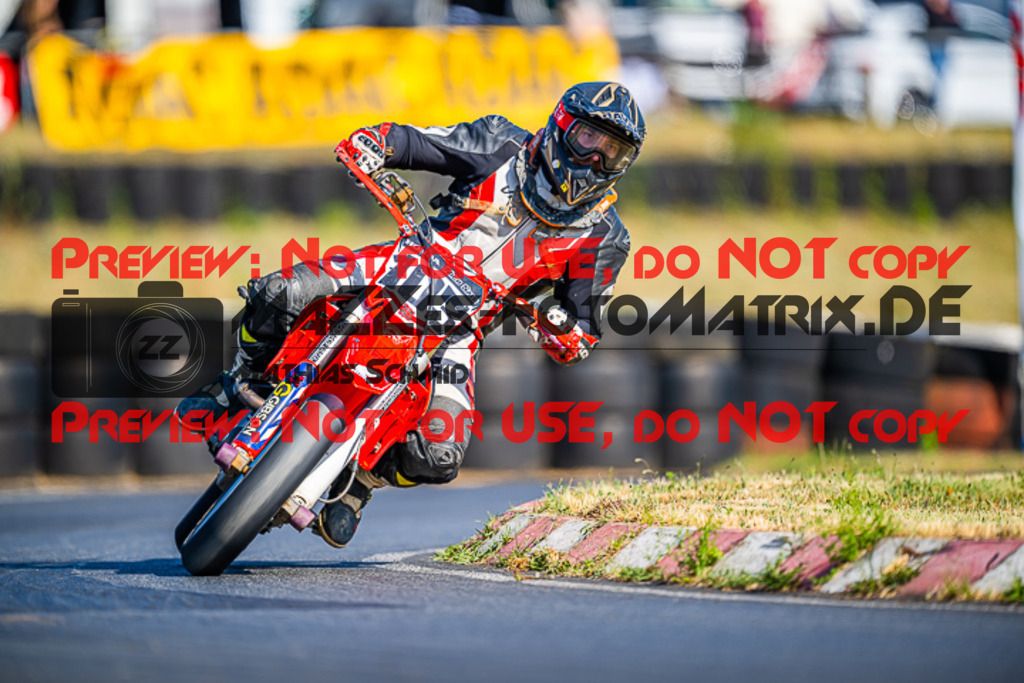 MaZZes_FotoMatrix_220529_5187 | Fotograf Mathias Schmid
Sportfotograf,
Eventfotograf,
Hochzeitsfotograf,
Portraitfotograf