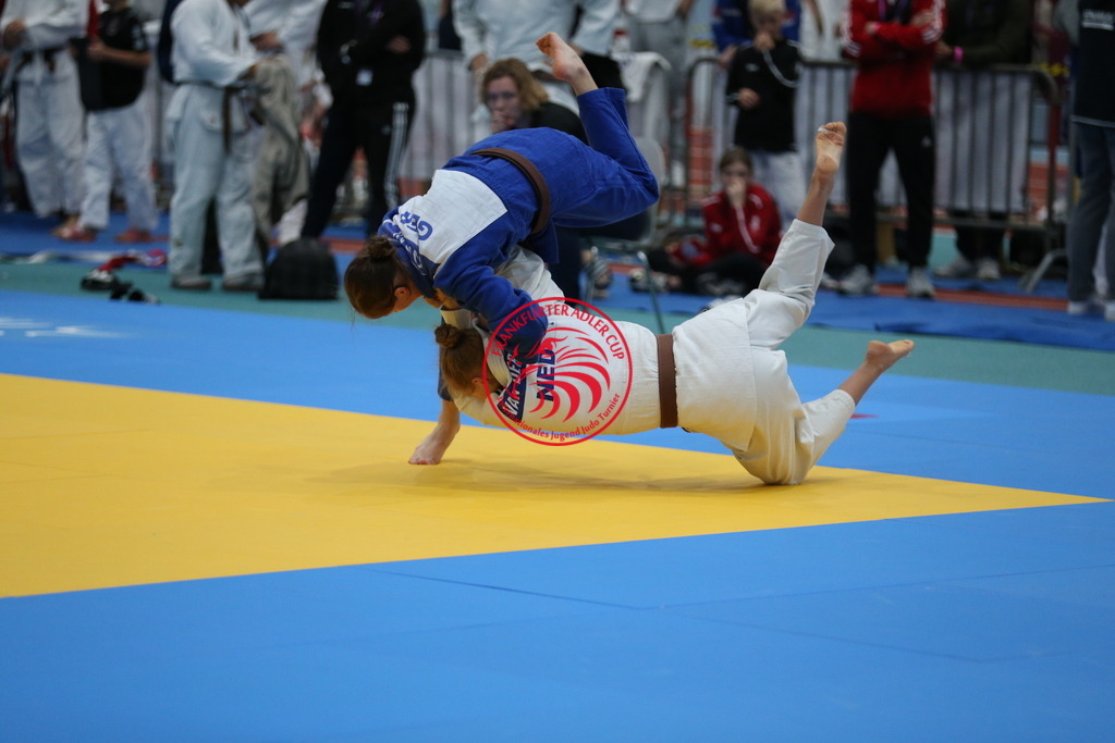 AT3Y0968 | Fotos vom Adler Cup - Pictures from Adler Cup

Hier findet Ihr alle Eindrücke und großen Momente der Adler Cup Wochenenden. Here you will find all impressions and great moments of the Adler Cup weekends. - Realisiert mit Pictrs.com