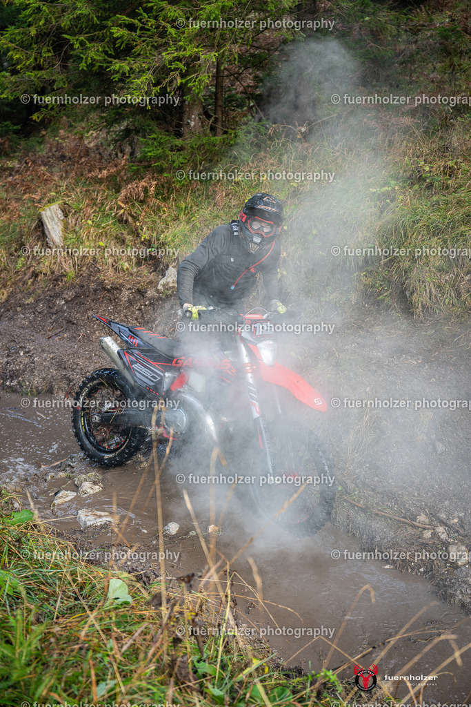 fuernholzer_241026-C1-82 | Fotografische Impressionen von der Red Stag Enduro Extreme by fuernholzer-photography.com. Endurosport in Österreich fotografisch festgehalten von fuernholzer. Auftragsfotografie für Private, Gewerbefotos und Industriefotografie. Eventfotografie, Sportfotografie und Motorsportfotografie. Anbieter von Fotoworkshops, Fototraining, fotografischen Vorträgen und Fotoseminaren.