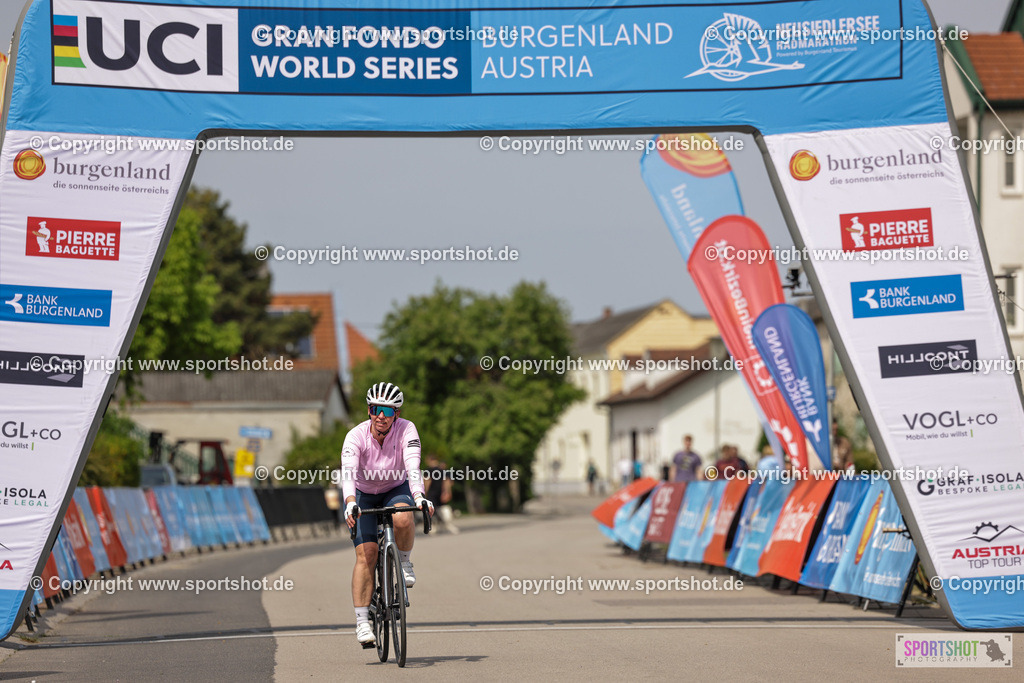 VJ__9995 | Neusiedlersee Radmarathon 2026@sportshot_your_pictrs #yourpictures#roadtowm2029 #nrm #neusiedlerseeradmarathon #neusiedlersee #neusiedlerseetourismus #burgenland #mörbisch #nrm26 #burgenlandtourismus #voglundco #poweredbyburgenlandtourismus #radsport #rad #marathon #ucigranfondo #visitburgenland #ucigranfondoworldseries