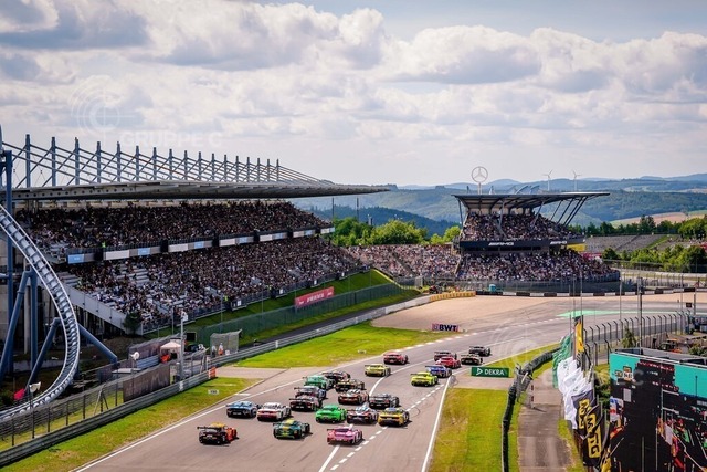 DTM525_080913335204029JS_TU | DTM, 9. + 10. Rennen Nürburgring 2025 - Foto: Gruppe C Photography - Realisiert mit Pictrs.com