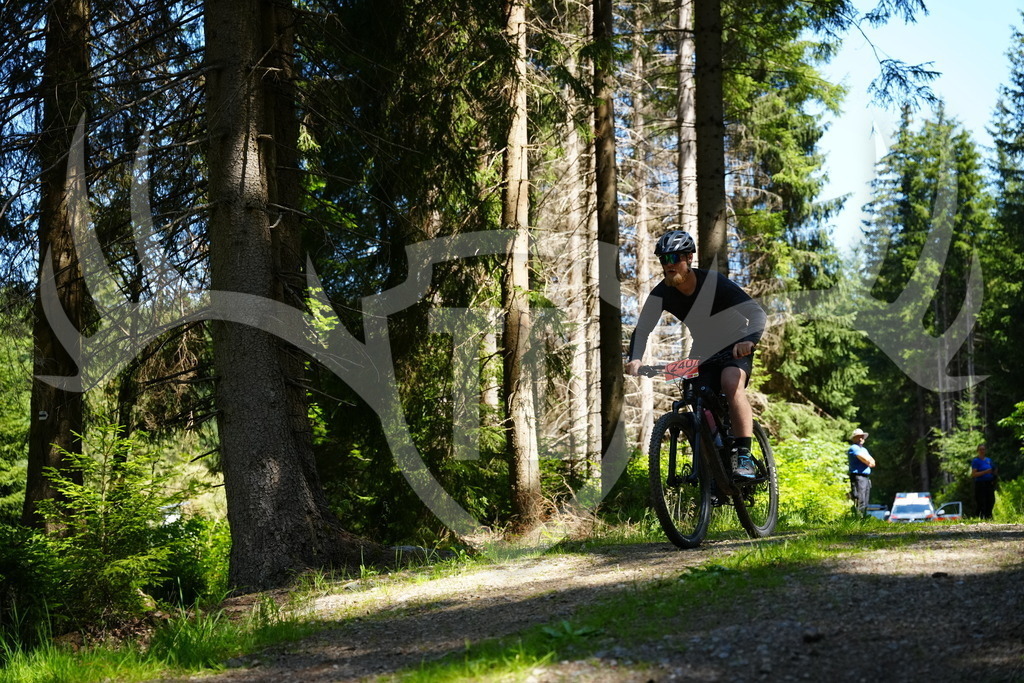 FC101896 | Fotogalerie der Treibjagd im Dunkelwald - Dein MTB Etappenrennen im Erzgebirge - Realisiert mit Pictrs.com